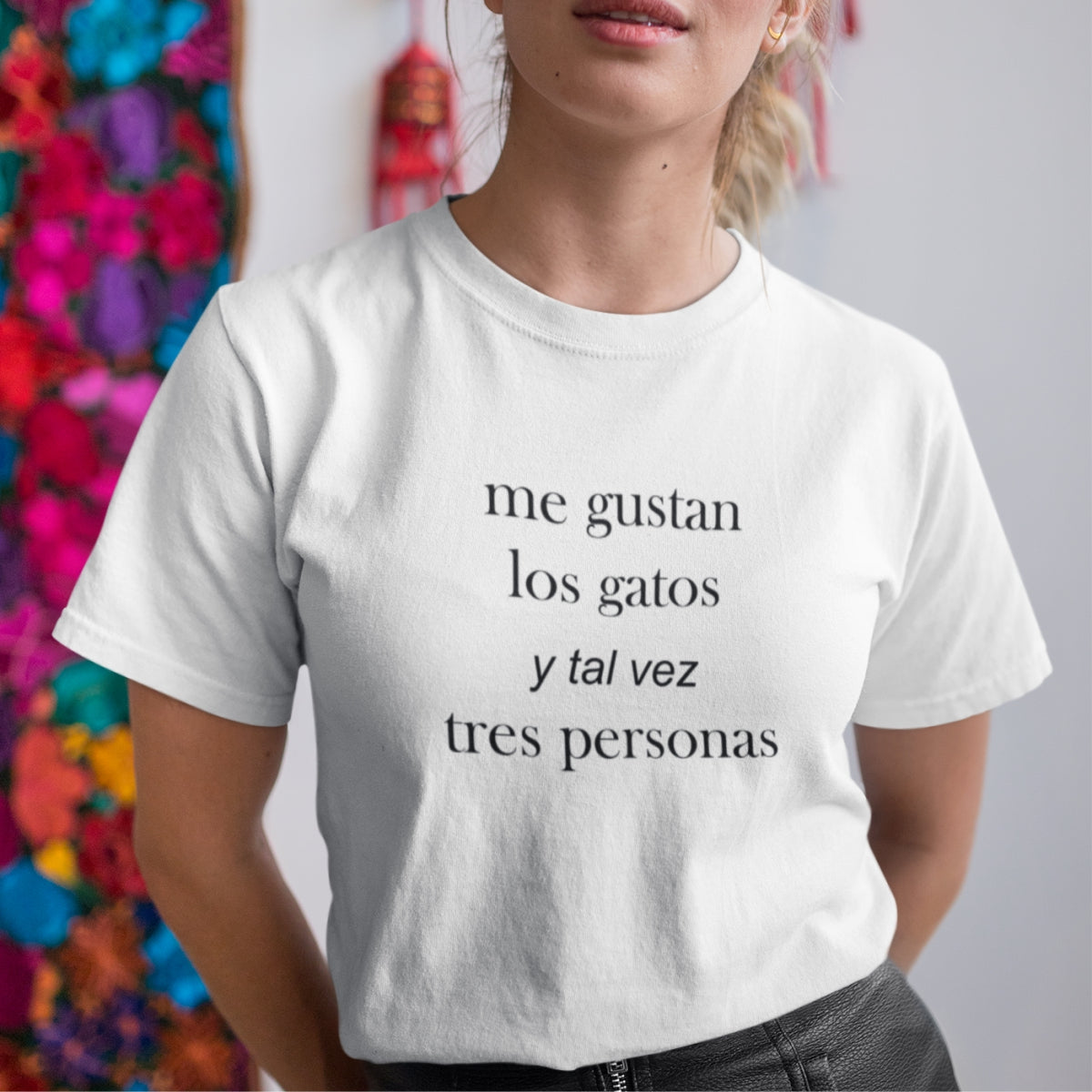 Bílé UNISEX tričko Me gustan los gatos