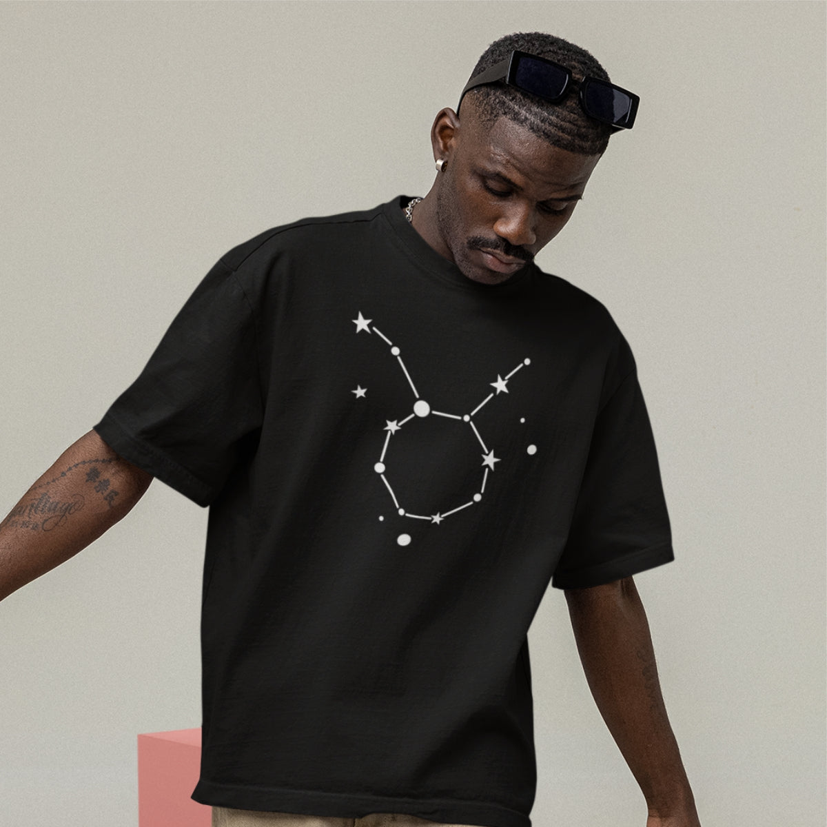 Černé UNISEX tričko Zodiac Taurus